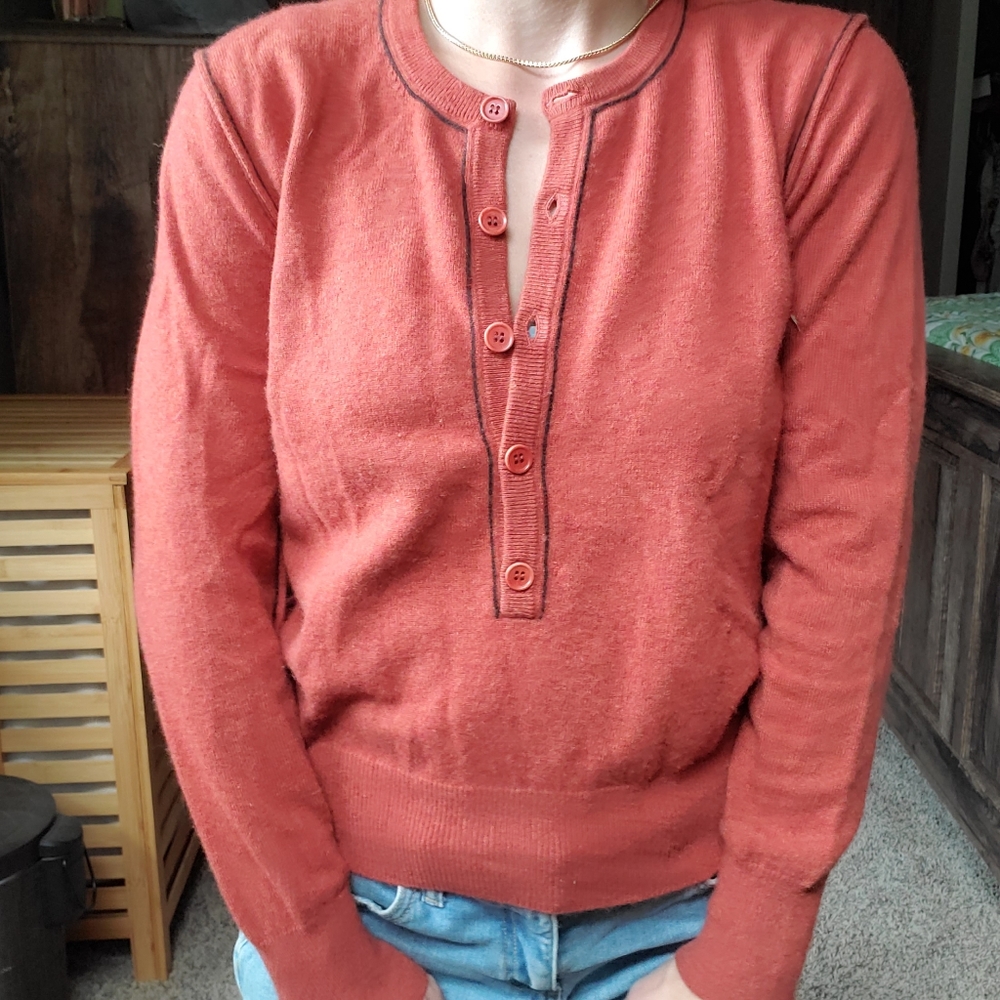 Vintage Neiman Marcus Cashmere Button Up Sweater in Burnt Orange 😗